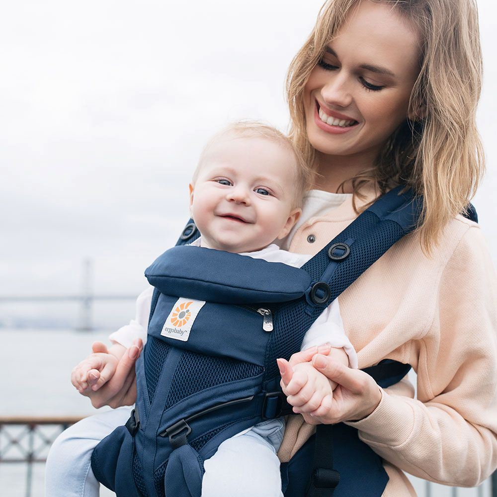 Porte Bébé - BreathBabyBag™ - Bleu Marine - Le Petit Colimaçon