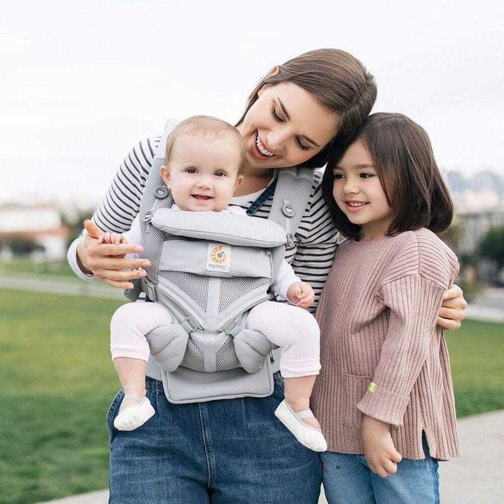 Porte Bébé - BreathBabyBag™ - Gris - Le Petit Colimaçon